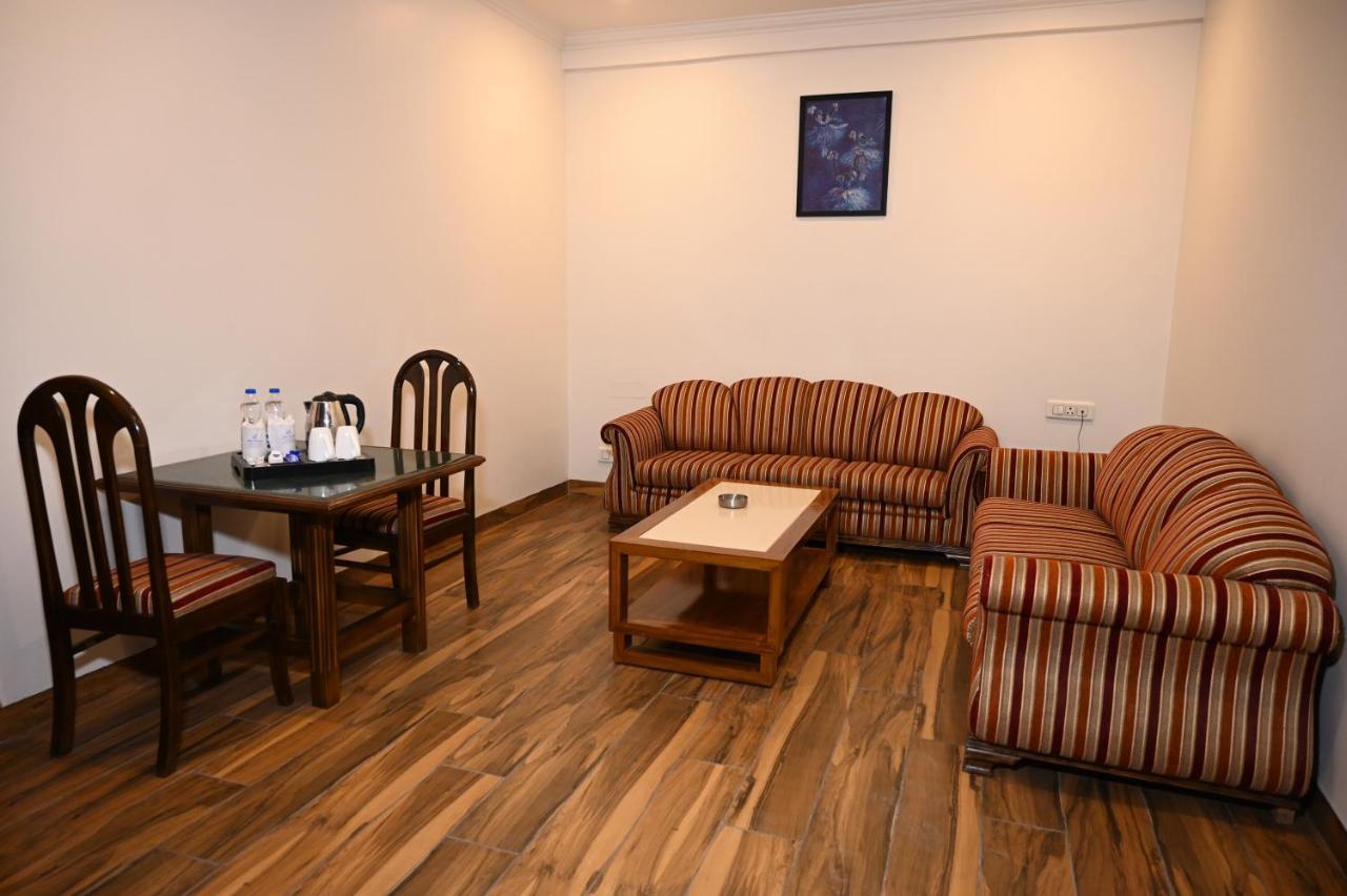 Hotel Lawrence Amritsar Luaran gambar