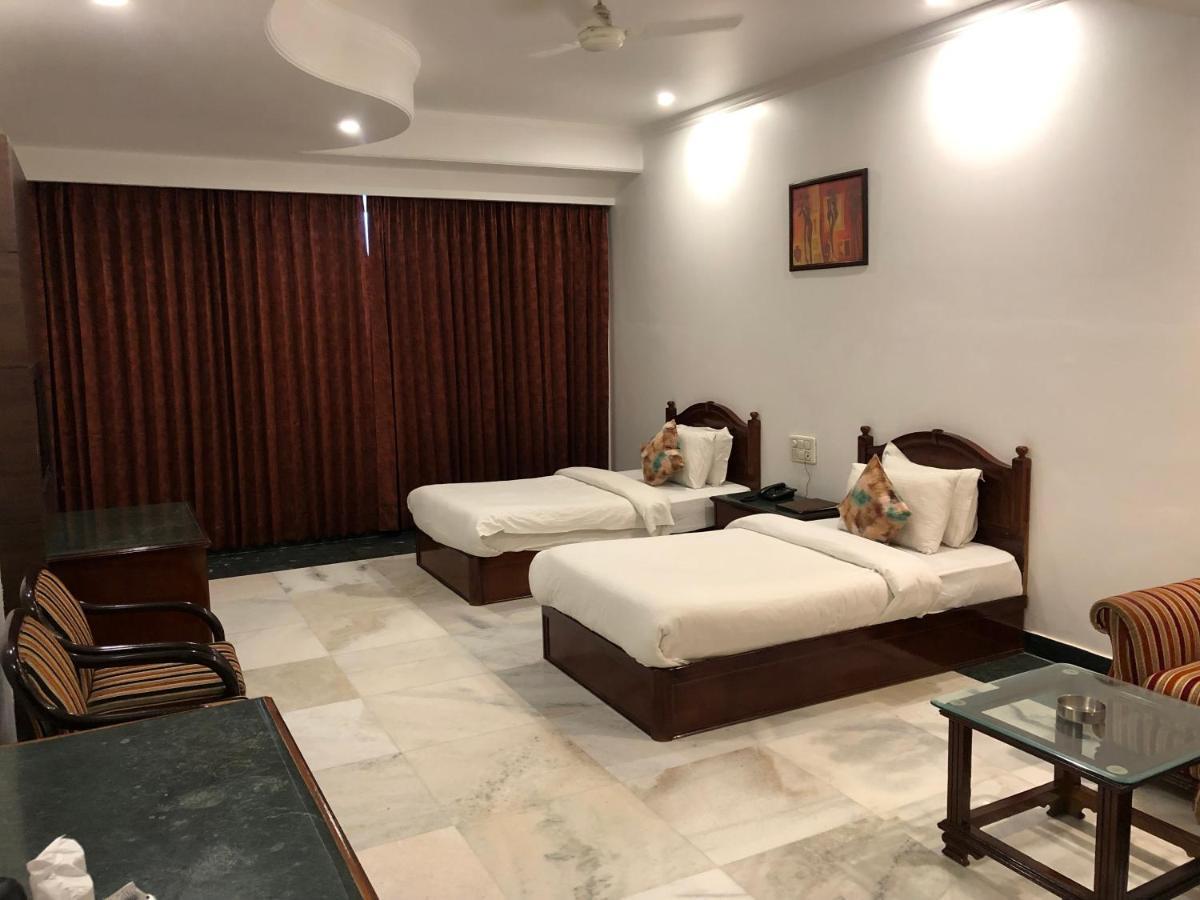 Hotel Lawrence Amritsar Luaran gambar